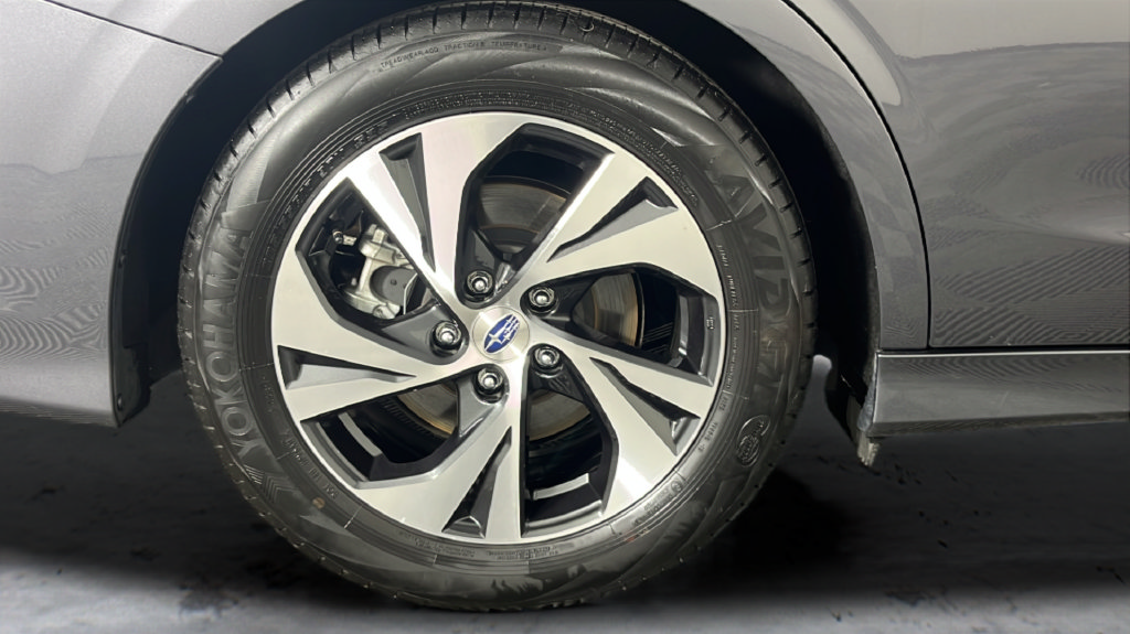 Used 2025 Subaru Legacy Premium AWD/4WD image 40