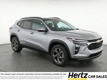 Used 2025 Chevrolet Trax LT