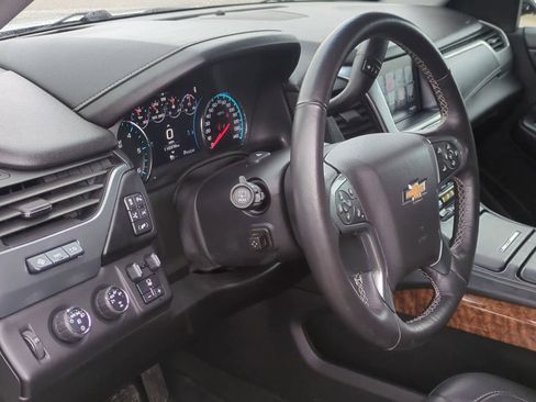 Used 2016 Chevrolet Suburban LTZ image 10