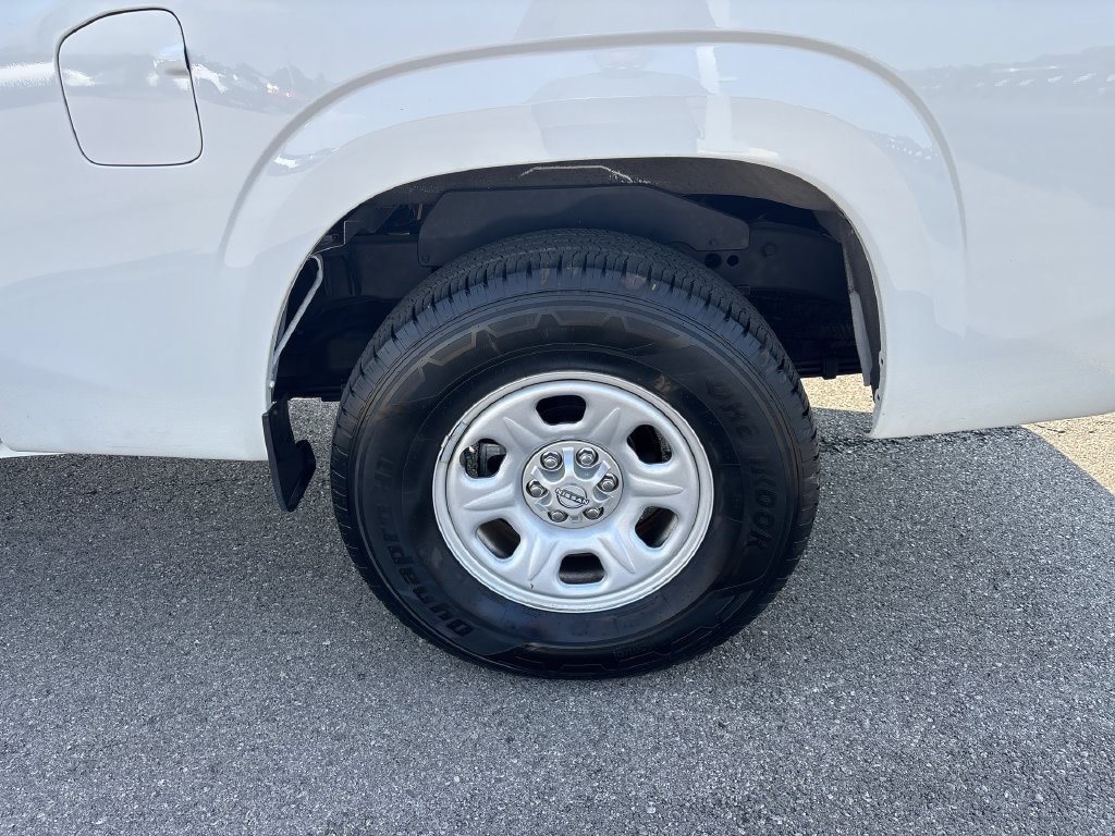 Certified 2024 Nissan Frontier S RWD image 15