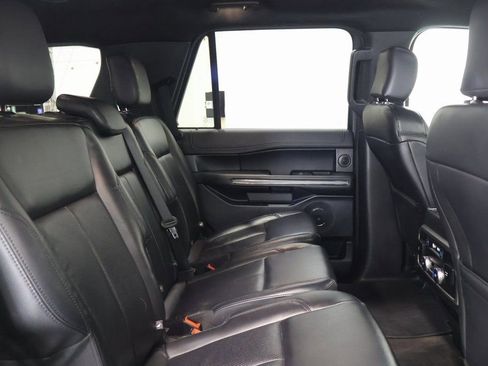 Used 2019 Ford Expedition XLT w/ Equipment Group 202A image 24