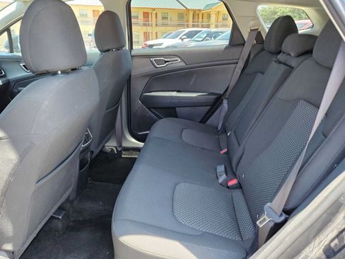 Certified 2023 Kia Sportage LX AWD/4WD image 18