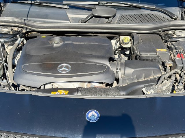Used 2015 Mercedes-Benz CLA 250 4MATIC image 31