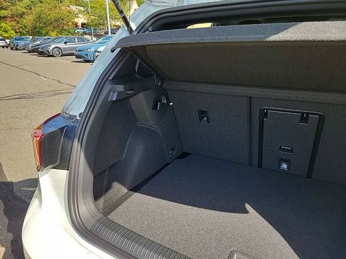 New 2025 Volkswagen GTI SE image 50