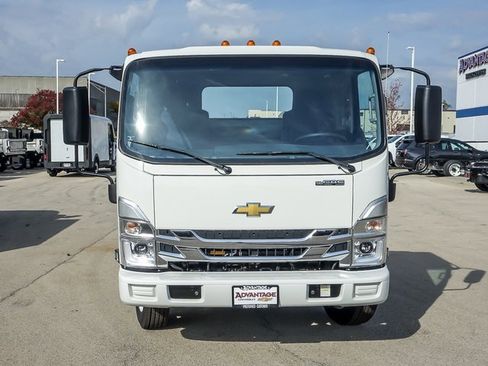 New 2025 Chevrolet Low Cab Forward image 8