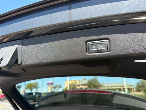 Certified 2025 Audi Q5 Premium w/ Convenience Package AWD/4WD image 32