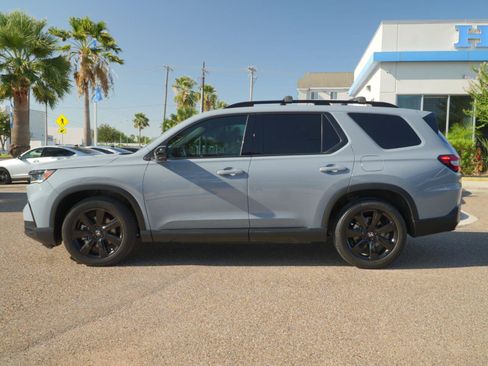 Used 2025 Honda Pilot Black Edition image 15