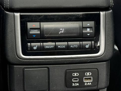 Used 2023 Subaru Ascent Limited w/ Technology Package AWD/4WD image 28