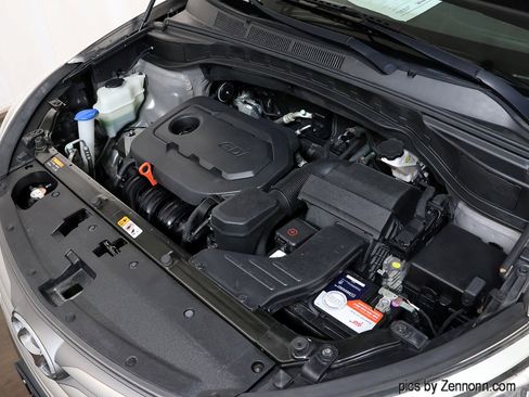 Used 2017 Hyundai Santa Fe Sport image 38