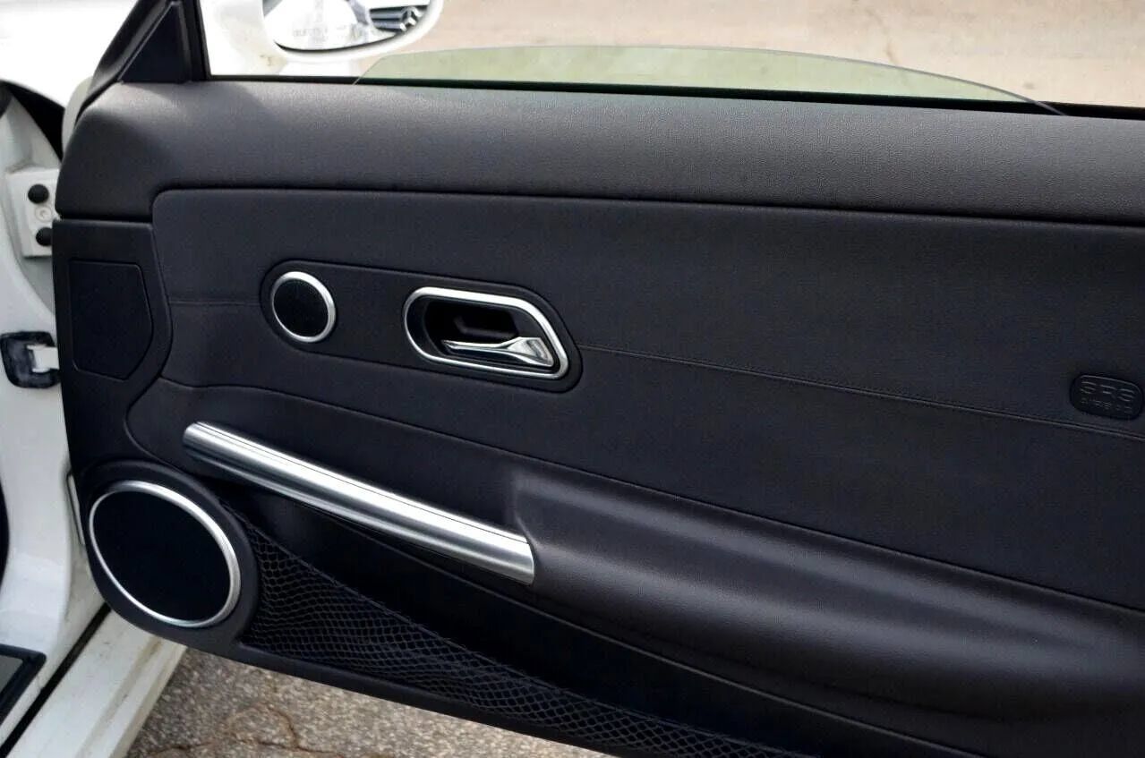 Used 2005 Chrysler Crossfire Limited RWD image 21