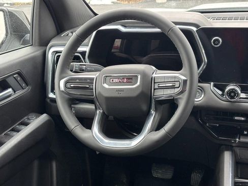 New 2026 GMC Canyon Elevation image 11