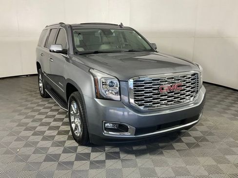Used 2020 GMC Yukon Denali w/ Open Road Package AWD/4WD image 3