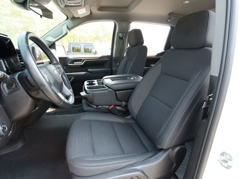 Used 2025 Chevrolet Silverado 1500 LT image 23