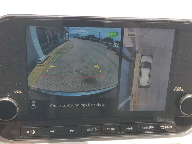Used 2023 Nissan Rogue SL w/ SL Premium Package FWD image 16