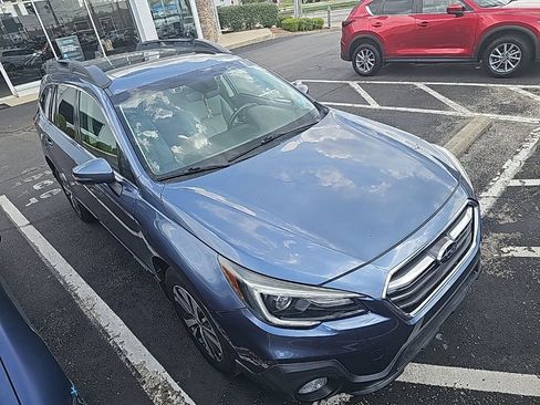 Used 2018 Subaru Outback 2.5i Limited image 4