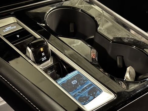 New 2026 Volkswagen Atlas SE image 24