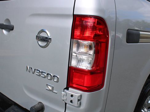 Used 2020 Nissan NV 3500 SL RWD image 28