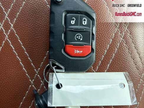 Used 2021 Jeep Gladiator Sport image 41