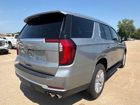 Used 2025 GMC Yukon Denali AWD/4WD image 5