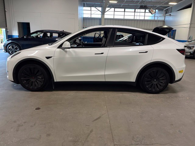 Used 2021 Tesla Model Y Long Range AWD/4WD image 6