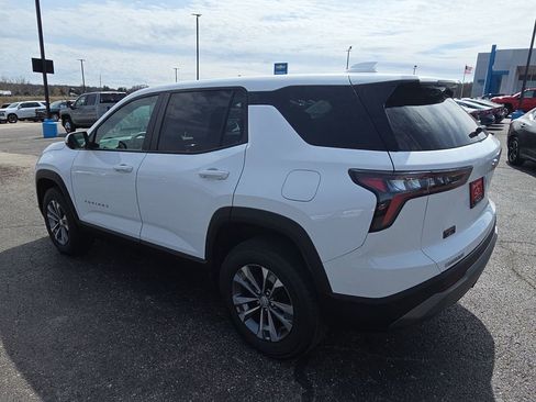 Used 2025 Chevrolet Equinox LT image 6