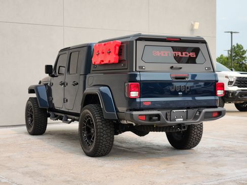 Used 2025 Jeep Gladiator Sport AWD/4WD image 6