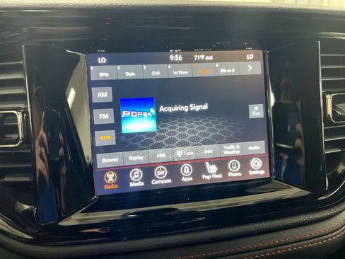 Used 2023 Dodge Durango GT w/ Blacktop Package AWD/4WD image 14