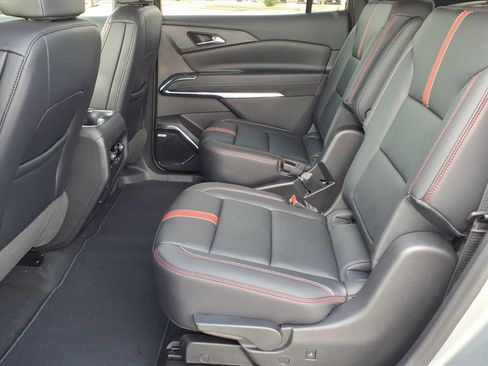 New 2026 Chevrolet Traverse RS FWD image 17
