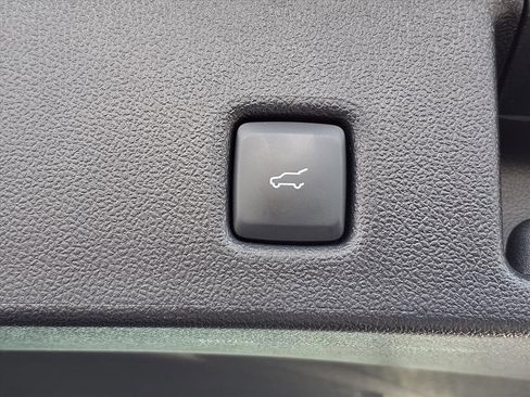 Used 2025 Ford Escape ST-Line w/ Cold Weather Package image 25