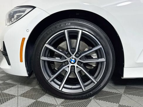 Used 2020 BMW 330i xDrive Sedan w/ Premium Package AWD/4WD image 32