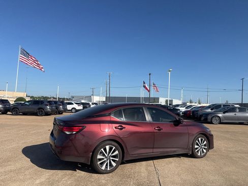 Used 2024 Nissan Sentra SV w/ SV Premium Package FWD image 26