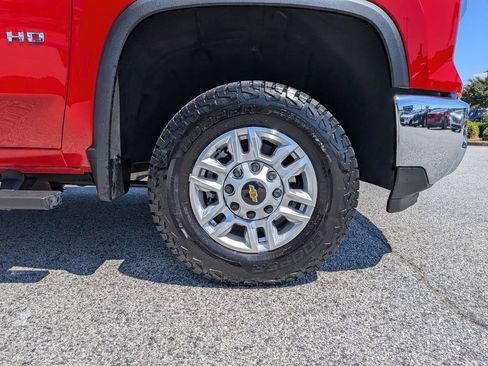 Used 2025 Chevrolet Silverado 2500 LT w/ Convenience Package AWD/4WD image 11