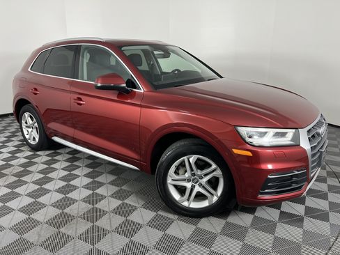Used 2018 Audi Q5 2.0T Premium Plus w/ Premium Plus Package AWD/4WD image 2