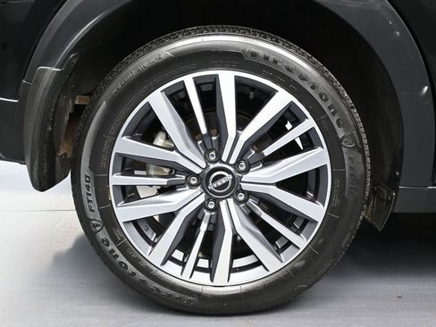 Used 2023 Nissan Kicks SV image 13