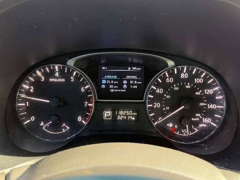 Used 2015 Nissan Pathfinder SV w/ Cargo Package image 33