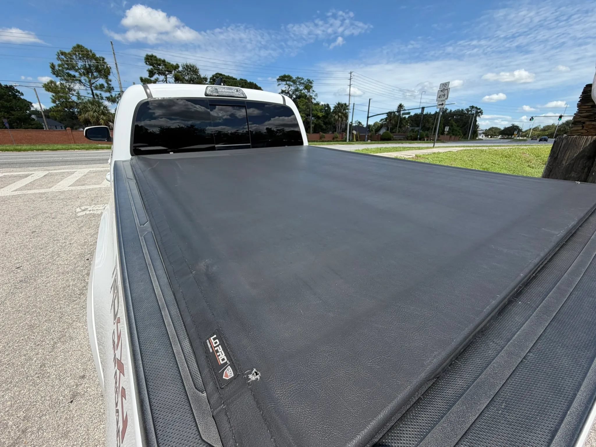 Used 2018 Toyota Tacoma SR5 AWD/4WD image 26