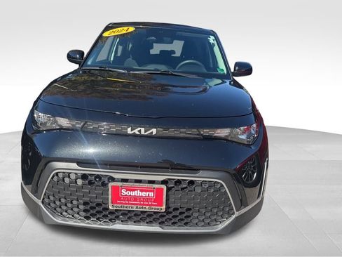 Certified 2024 Kia Soul LX image 4