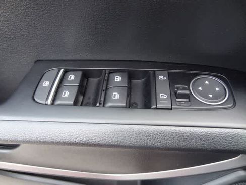 Used 2024 Kia Soul LX w/ Option Group 015 FWD image 14