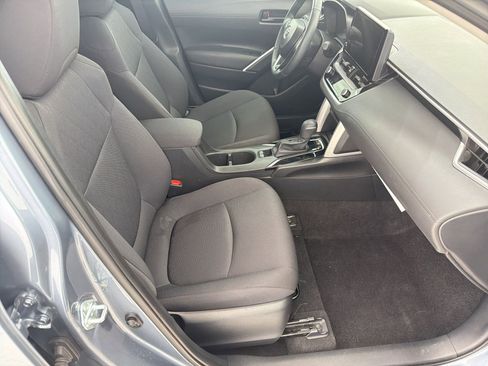 Used 2024 Toyota Corolla Cross LE AWD/4WD image 28
