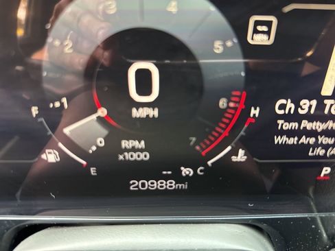 Used 2025 GMC Yukon Denali image 30