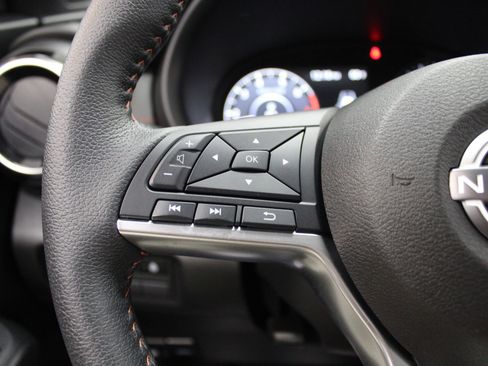 Used 2023 Nissan Kicks SR w/ SR Premium Package image 35