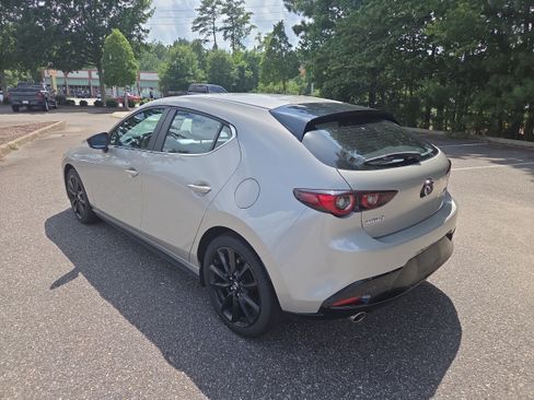 Used 2025 MAZDA MAZDA3 s Sport FWD image 5