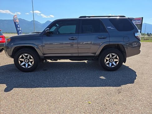 Used 2021 Toyota 4Runner TRD Off-Road Premium image 4