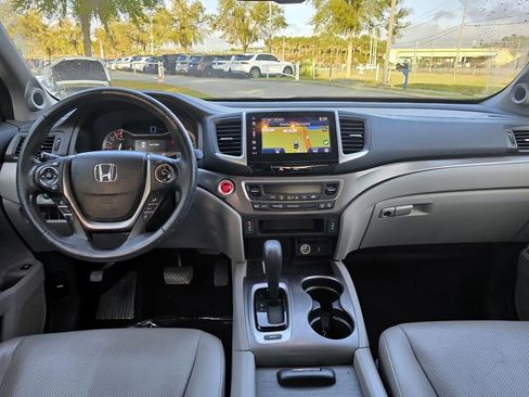 Used 2017 Honda Ridgeline RTL-T image 14