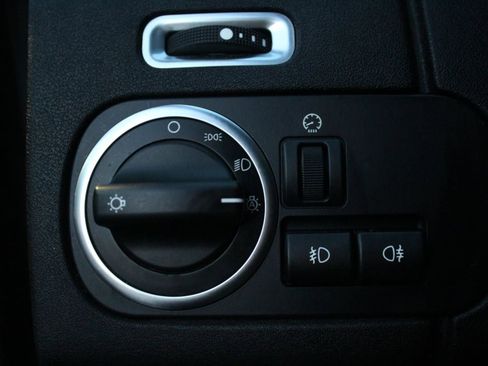 Used 2014 Land Rover LR4 HSE image 19