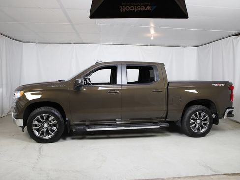 Used 2023 Chevrolet Silverado 1500 LT AWD/4WD image 22