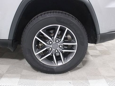 Used 2019 Jeep Grand Cherokee Limited AWD/4WD image 42