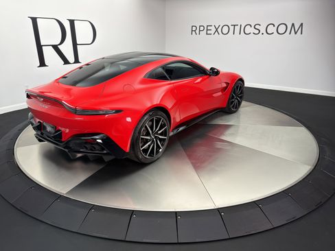 Used 2020 Aston Martin V8 Vantage Coupe RWD image 9
