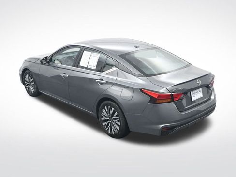 Used 2024 Nissan Altima 2.5 SV image 28