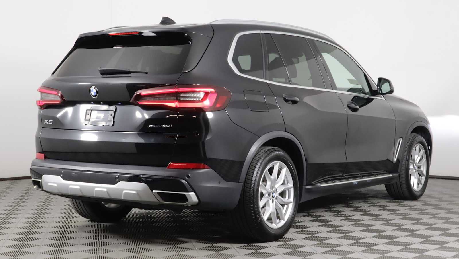 Used 2020 BMW X5 xDrive40i w/ Premium Package AWD/4WD image 6
